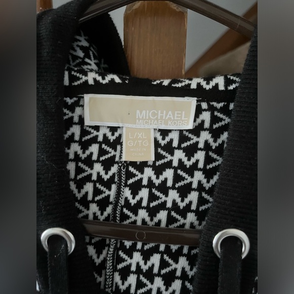 Michael Kors Zip Up Cape - Picture 3 of 8